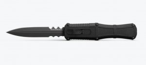 This 8.9" dagger spear point knife with 3.89" blade features double-action out-the-front automatic from side fire release button for quick opening and is ambidextrous for right or left handed use.