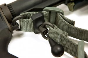 The Vickers 221 Sling allows users to switch from 2-point to 1-point mode instantly.