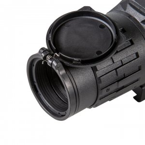 Coupled with its 850nm IR Illuminator, this riflescope employs a 1920x1080 CMOS sensor to detect objects up to 200 yards away at night.